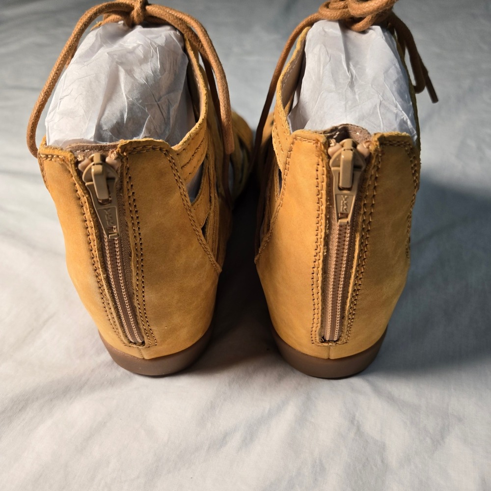 Earth Origins Corie Wide Amber Yellow Nubuck Gladiator Sandals 8W 7207806WWBCK - Picture 4 of 7